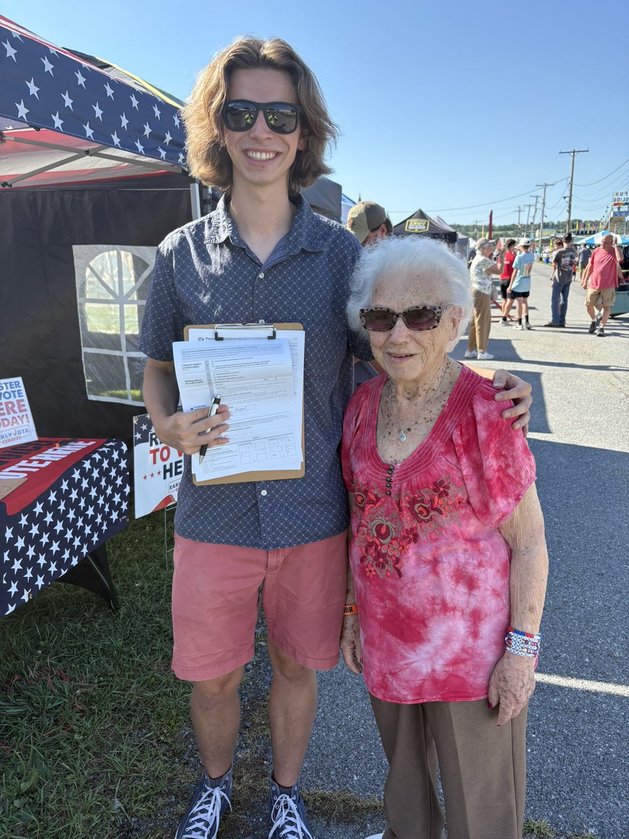 BodeBrewer24's tweet photo. Meet Evelyn, an 98 year old Republican who requested a mail-in ballot at the Kutztown Fair for this November due to scheduling conflicts. She is planning ahead for a CRUCIAL midterm election, have you? 🔵🔜🔴

@ScottPresler https://t.co/ZNeNfFaDl0
