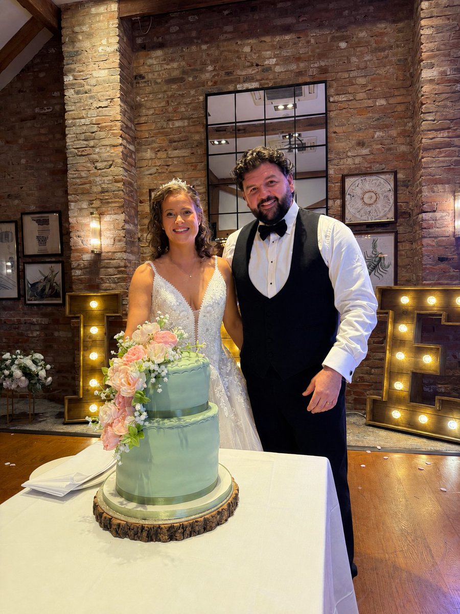 PunchTheAir's tweet photo. Loads of fun at The Waterfront at Barton Marina with Gretel &amp; Jonathon on Saturday just gone. Lovely couple. Great night. #weddingband #punchtheair #partyband #weddingreception https://t.co/m36t4tFury
