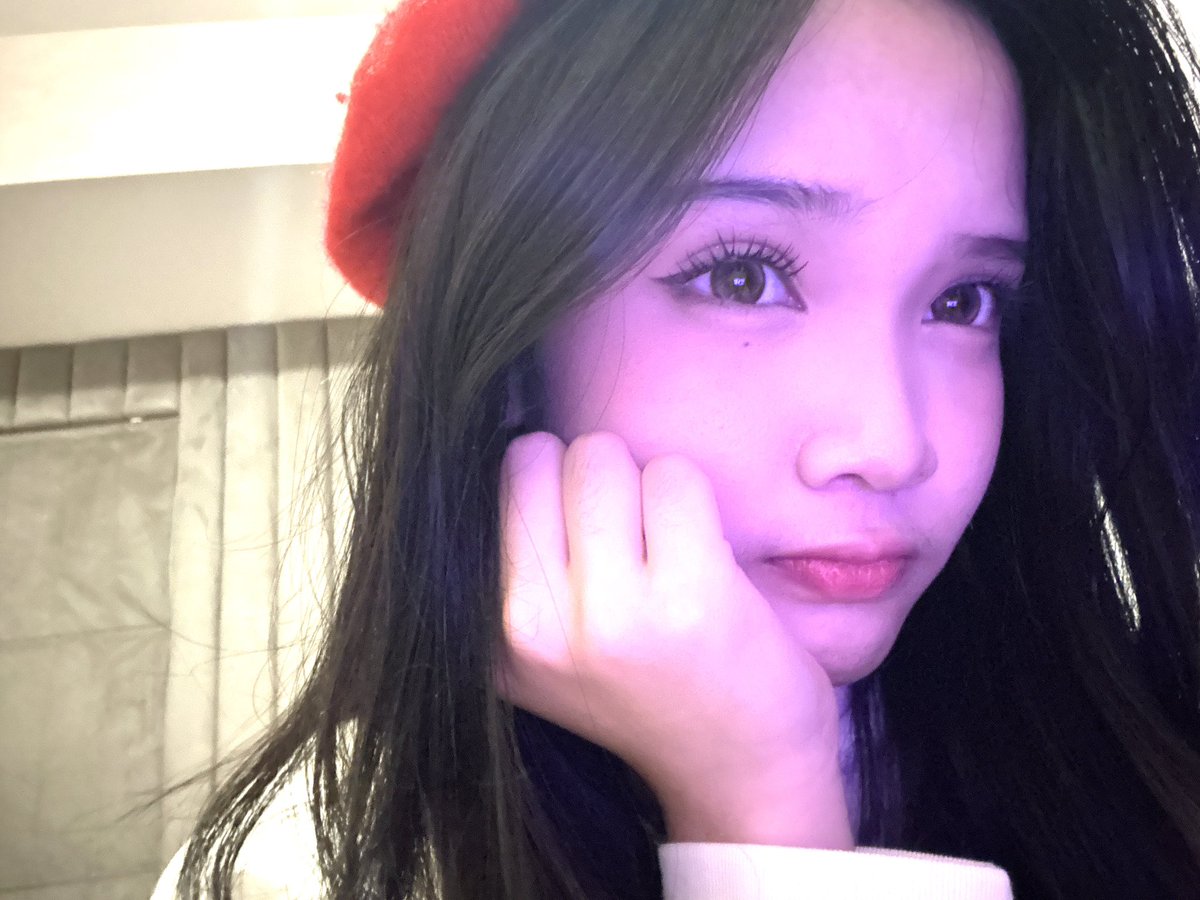 Ribka_JKT48's tweet photo. ribka in paris👋🏻😇 https://t.co/8wuuhK22tz