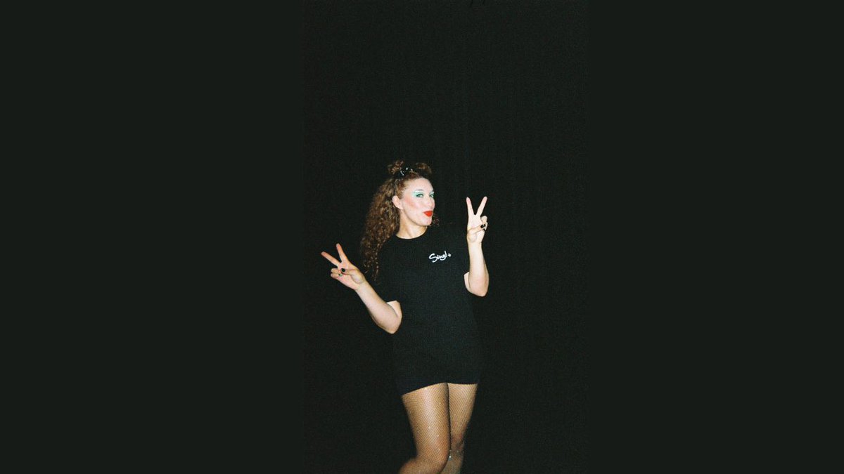 noeliabalbo_ok's tweet photo. Volver al teatro musical después de 15 años be like…

Camarines analógicos con ellas 👠🫰🏻✨

#noeliabalbo #camarines #teatromusical #actriz #barcelonacity https://t.co/f6qYnB5roO