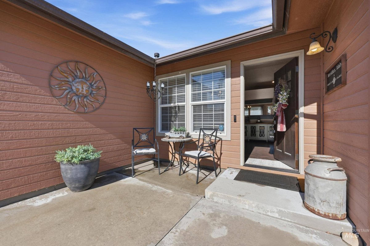 kiacovelli's tweet photo. 1317 N Shreveport, Meridian, ID 83642 is now under contract.
See this listing and more on my website: https://t.co/aoFjuDZTuq https://t.co/GOPUtFnStN