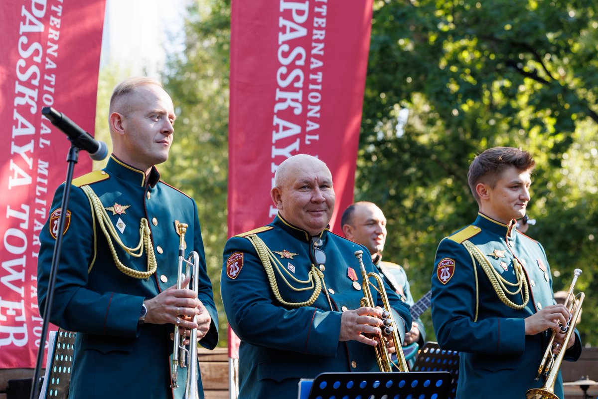 SalovAlexander's tweet photo. 1 августа 2026 года в парке «Красногвардейские пруды» выступил Оркестр Росгвардии 
--
#ВоенныеОркестрывПарках
               https://t.co/vFhFeQ0RTx https://t.co/PUe4wcgEPb