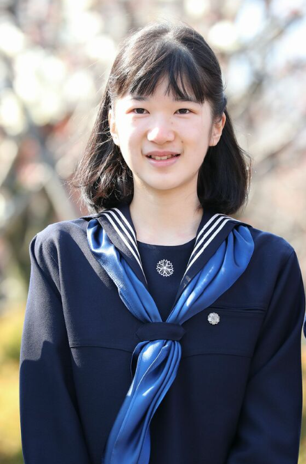 12_1_iron_opal's tweet photo. 「日常の生活の一つひとつ、他の人からの親切一つひとつに感謝し、他の人を思いやるところから『平和』は始まる」
「『平和』は、人任せにするのではなく、一人ひとりの思いや責任ある行動で築きあげていくもの」

―敬宮愛子様　学習院女子中等科卒業文集の作文「世界の平和を願って」より抜粋 https://t.co/K7OR5JP2mW