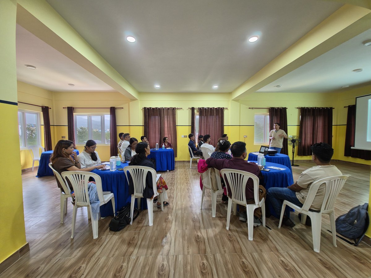 skmh15's tweet photo. Primary Burn Care Management Training held by National Health Training Center at Sushma Koirala Memorial Hospital has successfully started its first day introducing and discussing about the burns and its types. https://t.co/2kiAQWn2JQ