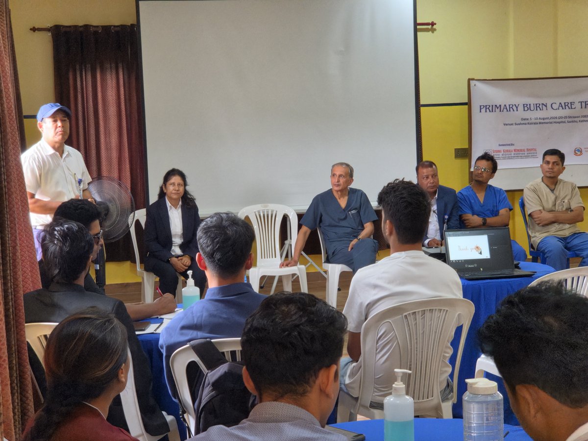 skmh15's tweet photo. Primary Burn Care Management Training held by National Health Training Center at Sushma Koirala Memorial Hospital has successfully started its first day introducing and discussing about the burns and its types. https://t.co/2kiAQWn2JQ