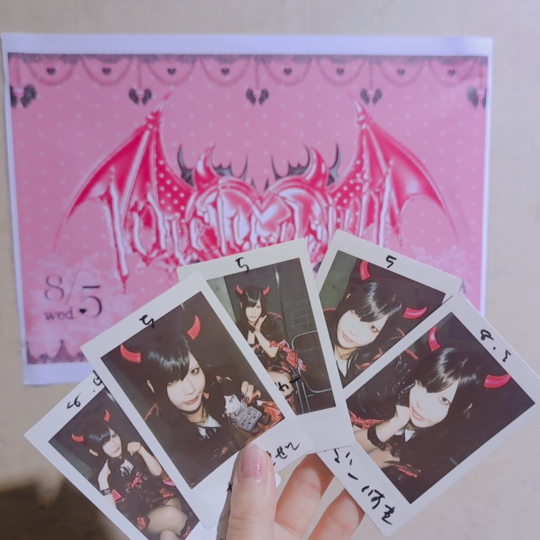 ruikkunon_0624's tweet photo. 🖤🎀『Lovely♡Devil』🎀🖤CLUB CITTA'
七海さん七海さん七海さん🤍
新衣装のハーフグローブすき、短パンでバック長いのすき、襟すき、編み上げロングブーツすき、髪型すき😈
新曲 #LovelyDevil 低音効いてて𝑆𝑈𝐾𝐼…
七海さんも楽しそうで、僕も楽しかった😌✨
#わんわん生存確認
#ラブデビ https://t.co/4HkDGVVjNJ