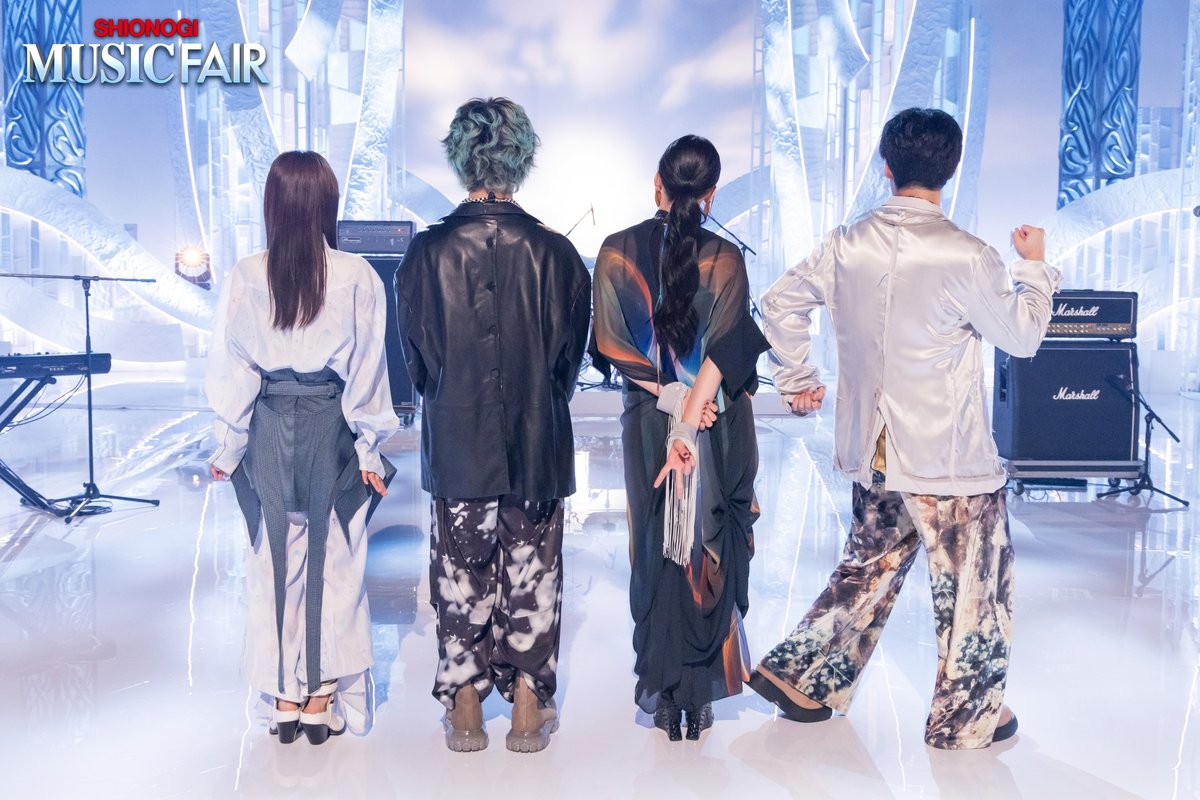 MUSICFAIR_Fuji's tweet photo. 🔸🔹🔸🔹🔸🔹🔸🔹🔸🔹🔸

こちらのゲストは
どなたでしょう❓

🔸🔹🔸🔹🔸🔹🔸🔹🔸🔹🔸

近日放送予定です
お楽しみに‼️

🔸🔹🔸🔹🔸🔹🔸🔹🔸🔹🔸

#MUSICFAIR
#ミュージックフェア
#ゲストは誰でしょう
#近日公開 https://t.co/8wXGQdaMdg