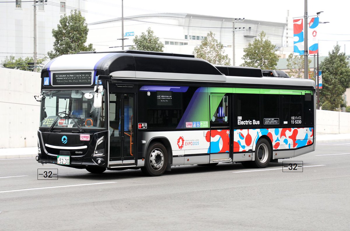 バスモ 大阪シティバス Osaka City Bus なにわ230あ5230 ZAC-LV828L1 港15