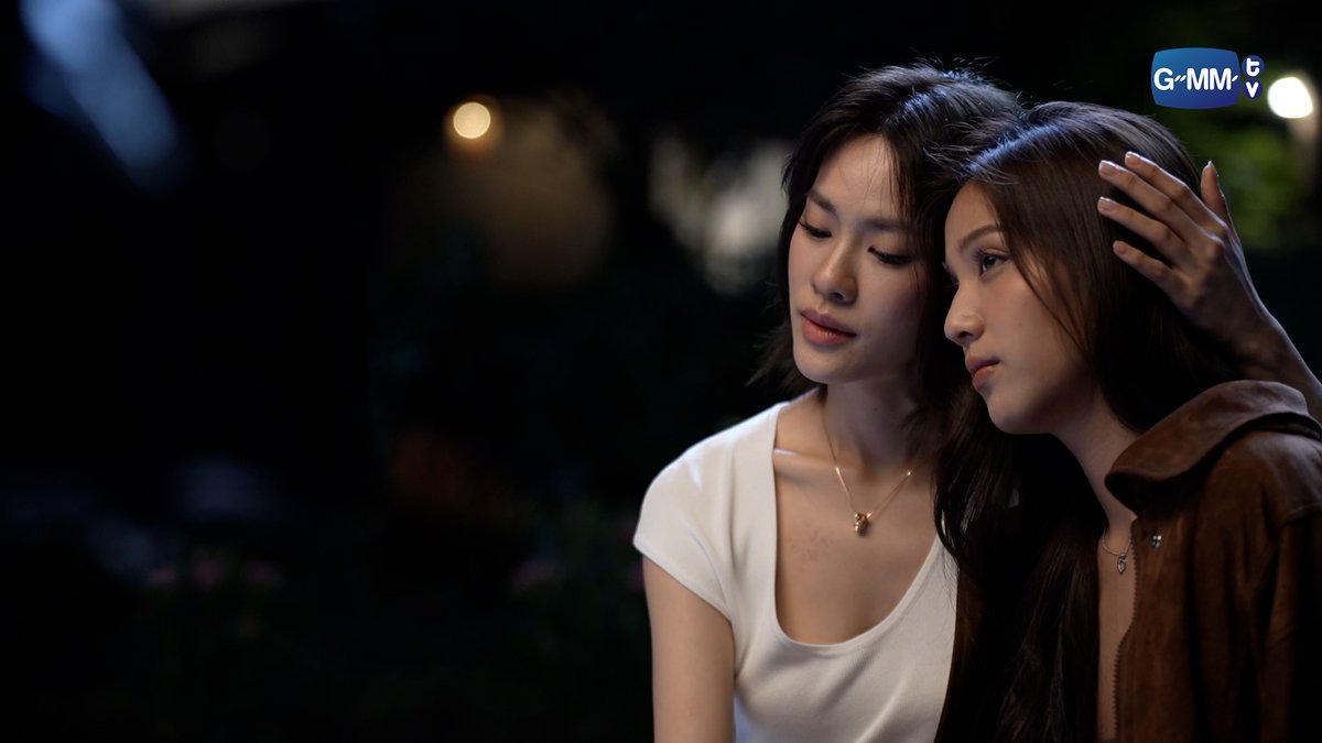 GMMTV's tweet photo. มีทั้งมุมมองในด้านความรัก ความสัมพันธ์ และครอบครัว 🥰
#MoonshadowSeriesSpecial

[Eng Sub] เงาใต้พระจันทร์ Moonshadow Special [4/4]
🎥 https://t.co/1MVdXGXIJI

@emiamily @beonnnie https://t.co/ICMaZkDrDN