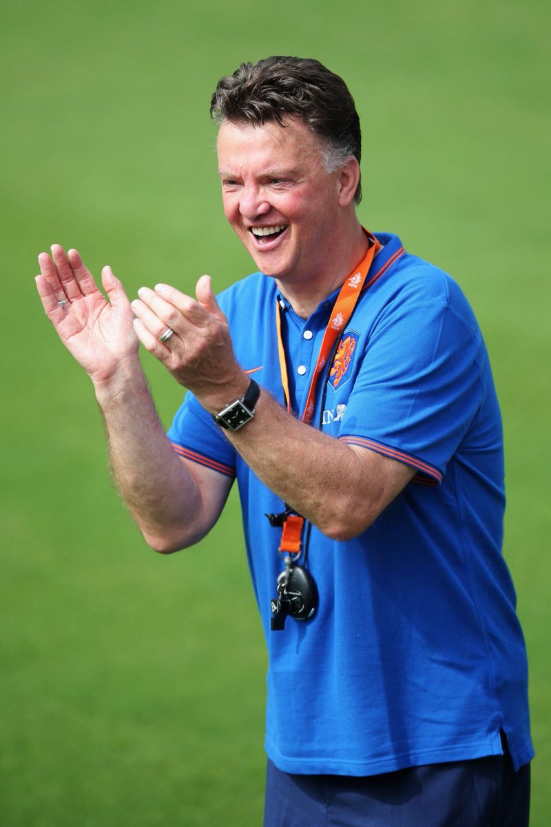 TouchlineX's tweet photo. 🚨 𝗕𝗥𝗘𝗔𝗞𝗜𝗡𝗚: Louis van Gaal has beaten prostate cancer.

The legendary Dutch manager revealed in 2022 that he had been battling an aggressive form of the disease while still coaching the Netherlands at the World Cup.

He confirmed he is now cancer-free. 

— @TheSun https://t.co/jl9fmC7zNA