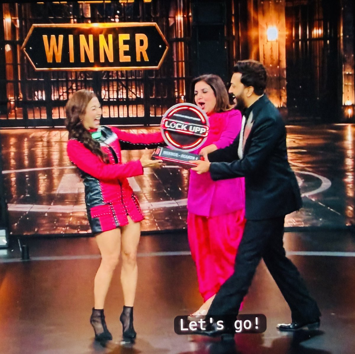 SardiKaTheEnd's tweet photo. I don’t have time to watch the full epi so went straight to the end and Shreya Kalra is officially #LockUpp winner. 

The most deserving person won &amp; she was so happy. 

#Lockupp2 #ShreyaKalra https://t.co/j30jmDSDgz