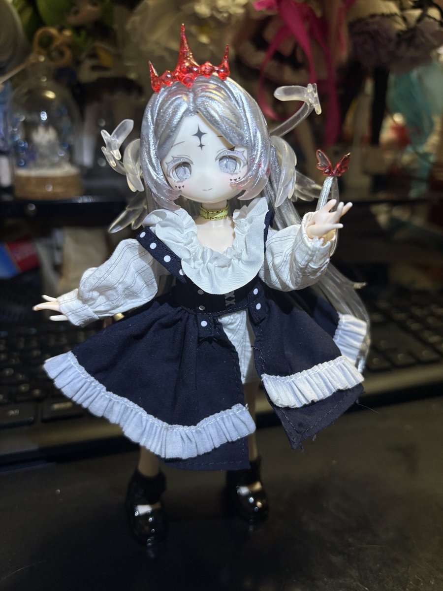HousekiInu's tweet photo. ティアちゃんだいぶ前に塗装したヘッドに変えました✨デフォ服めっちゃ色移りしてたからお着替えも！ https://t.co/qCNxN1buot