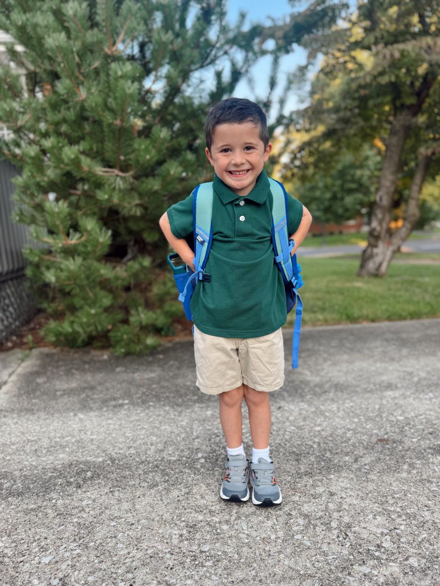 BenHussung's tweet photo. Wild that we have 3 boys in school. Praying for a great year! https://t.co/fwgaoqSMwV