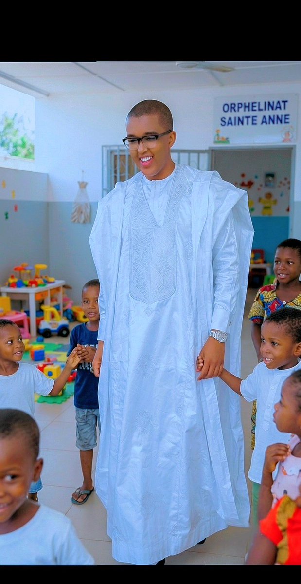 SJidah's tweet photo. Votre Ambassadeur du Bien-être des Orphelins 👬🏻.

Traiter chaque enfant avec la même valeur que le vôtre.

@UNHumanRights @UN_Women @UNEP @PlanGlobal @UNICEF @UNESCO https://t.co/oEnbPXqrKu