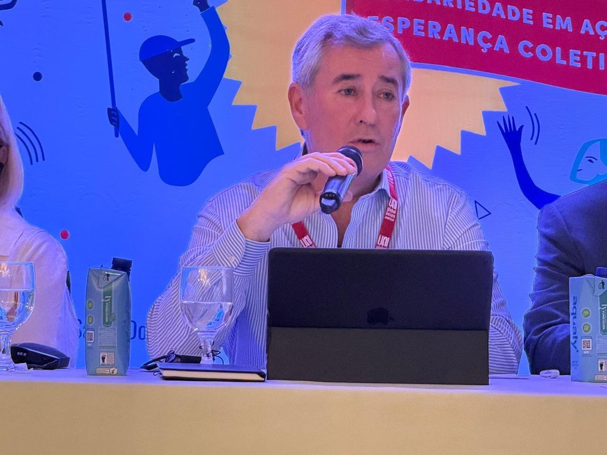 ariii_87's tweet photo. Quiero felicitar al Secretario General de  nuestro @SindicatoDSalud @vascozubieta , por su reelección como Presidente de #UNICARE Américas. Merecido reconocimiento a su compromiso y trayectoria en defensa de las y los trabajadores de la salud de todo el continente. 
@uniamericas https://t.co/nmgMHf0HO8