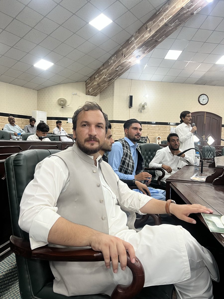 ShadmanFaraz2's tweet photo. Welcome back as a youth MPA in United youth parliament during election https://t.co/WZweF3sPmB