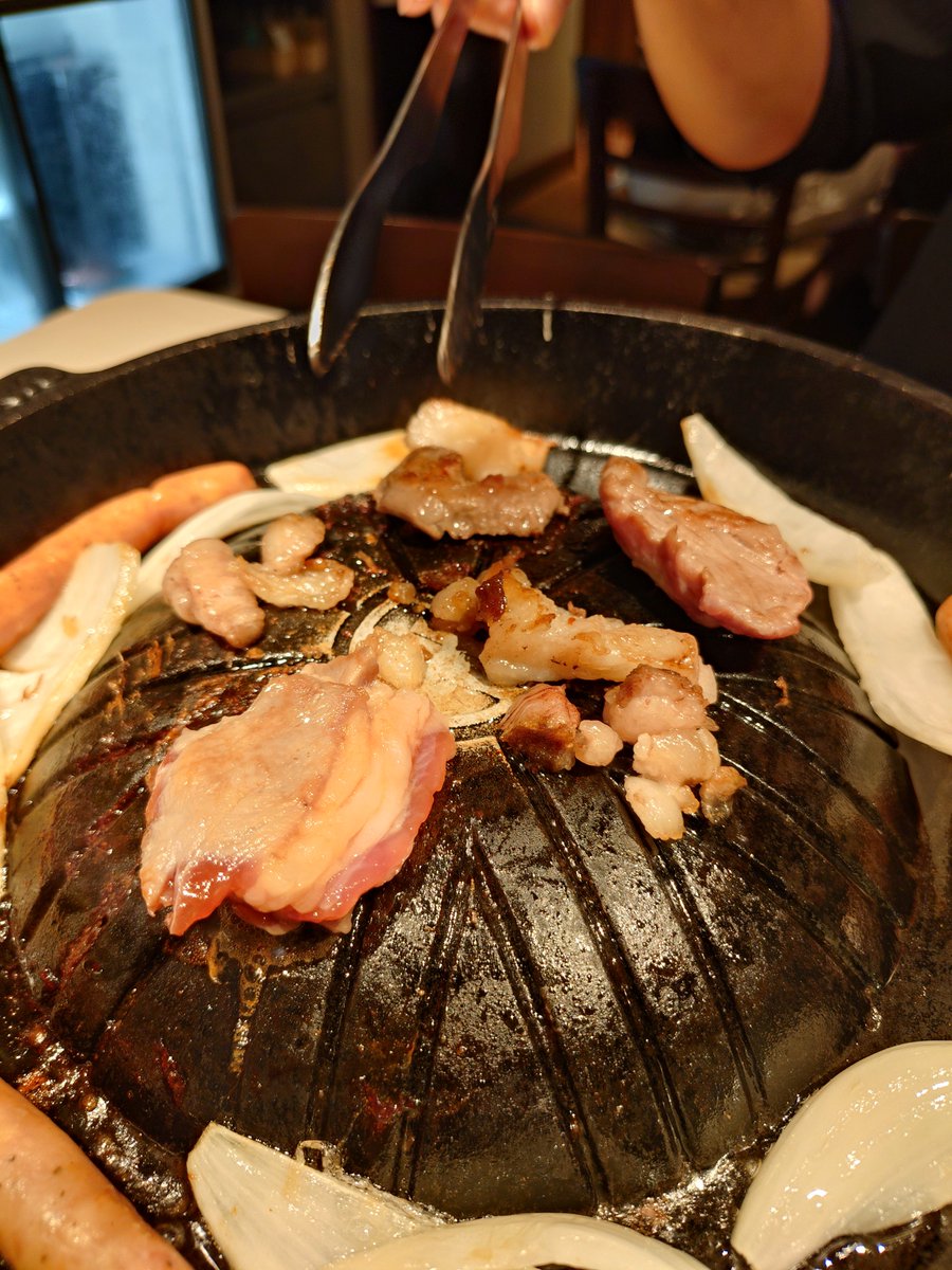 bombomboin's tweet photo. @kbfarm_feed 羊の肉は意外と高タンパク低カロリーらしい？ https://t.co/6hbL7tissz
