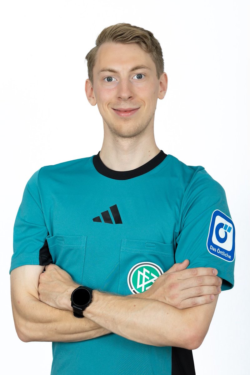 SrAnsetzungen's tweet photo. 3. Liga, 1. Spieltag
TSV Havelse - VfB Stuttgart II (Sa., 14 Uhr)
🙍♂️: Ben Henry Uhrig
🚩: Furkan Vardar
🚩: Raffael Dauner
4️⃣ : Luca Sambill
#Uhrig #TSVVfB #3Liga https://t.co/Zu7l2rBlfg
