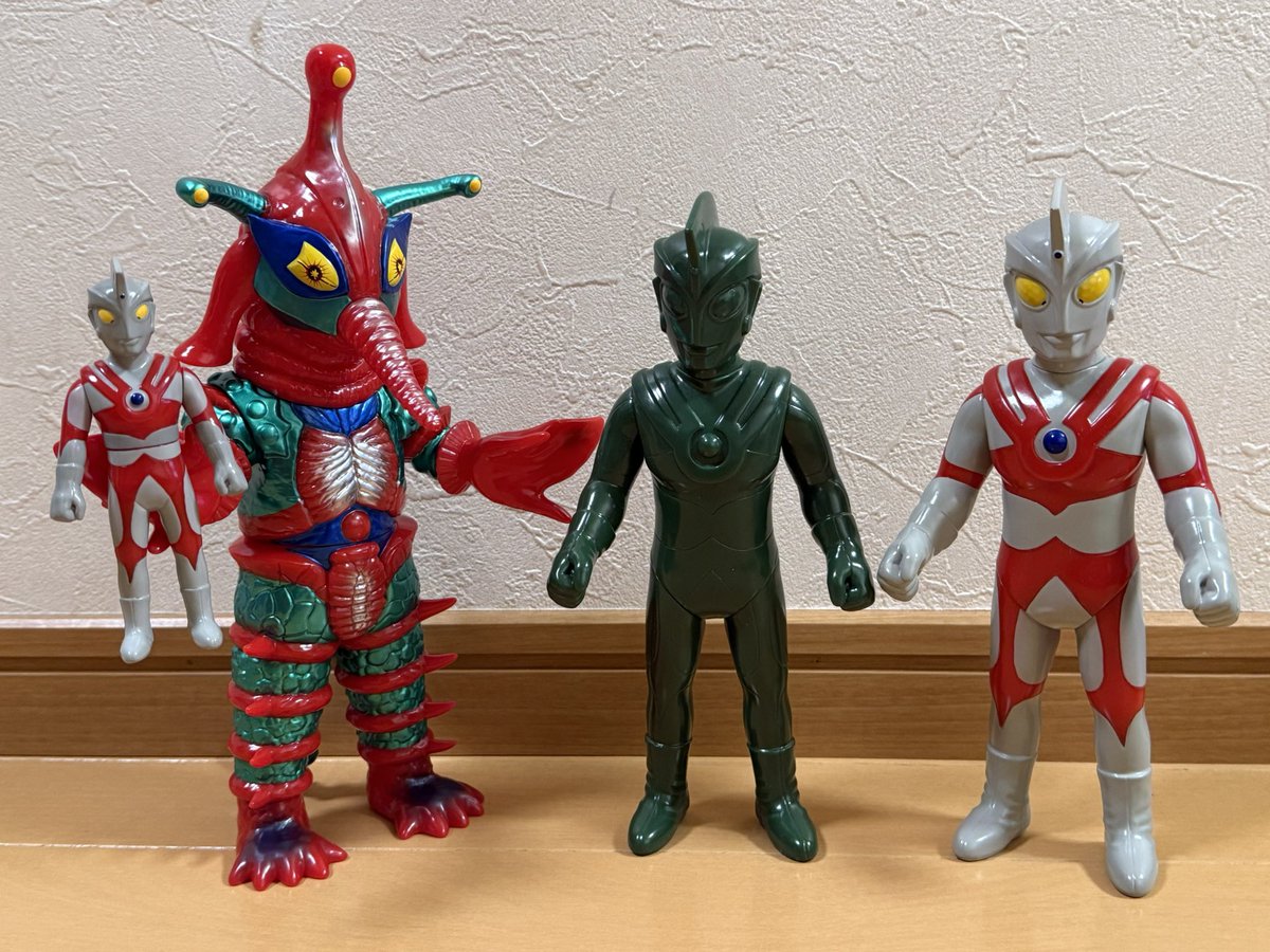 日*5様 Y・MSFウルトラソフビシリーズEX 彩色 ヒッポリト星人 蓄光版　ブ 日*5様 Y・MSFウルトラソフビシリーズEX 彩色 ヒッポリト星人 蓄光版