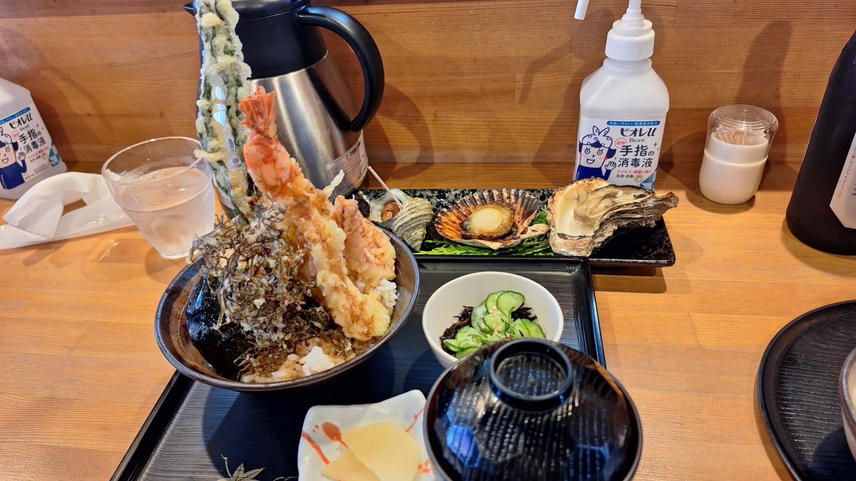 saesae6060's tweet photo. 鳥羽市相差の久兵衛さんにてランチ。ここは、安くて美味しい❗
海の博物館見学❗ https://t.co/wN61fk9ACQ