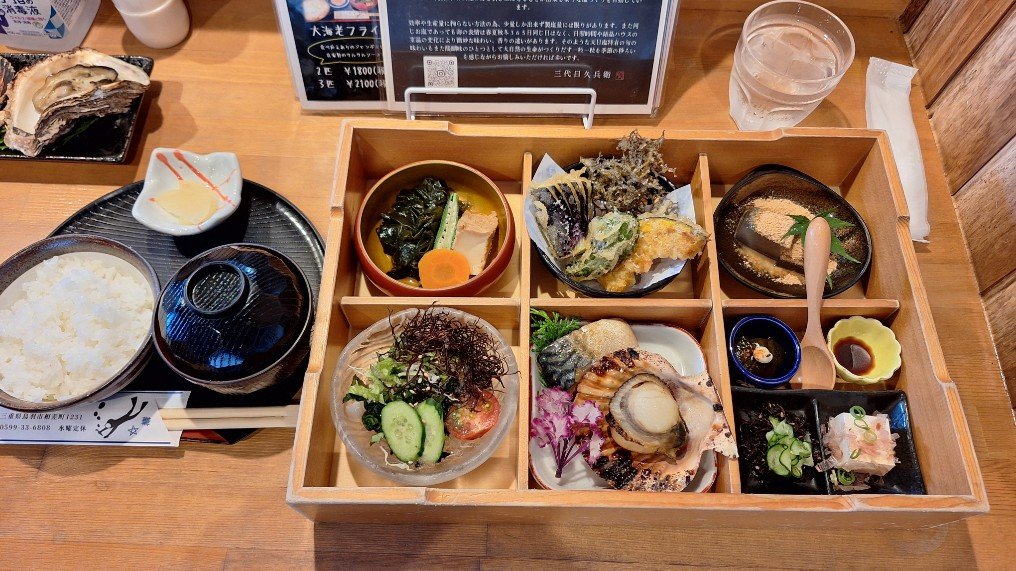 saesae6060's tweet photo. 鳥羽市相差の久兵衛さんにてランチ。ここは、安くて美味しい❗
海の博物館見学❗ https://t.co/wN61fk9ACQ