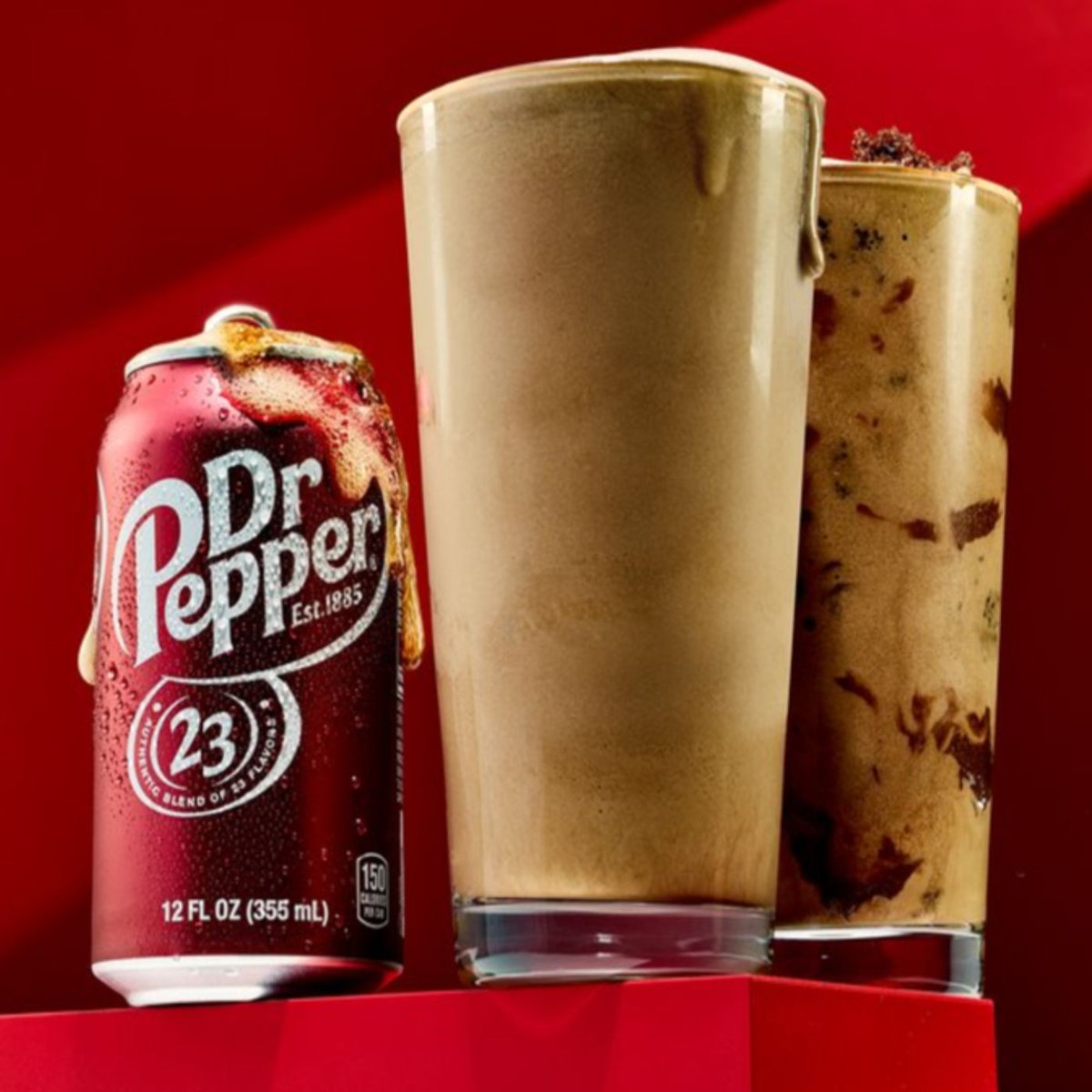 Dexerto's tweet photo. Portillo's is launching a Dr Pepper milkshake for a limited time in the US

You can even upgrade it to a cake shake that blends a slice of chocolate cake into the drink https://t.co/cexBfWrjM1