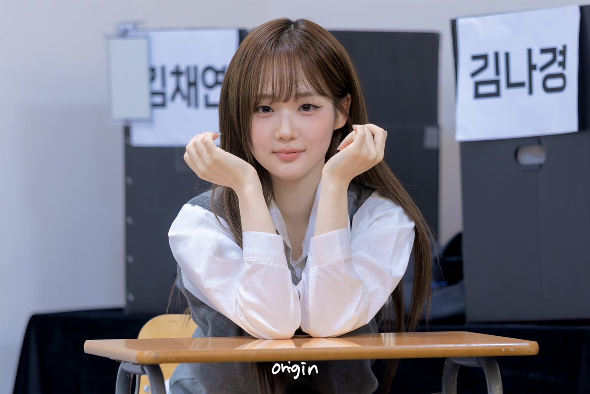 Or1gin030806's tweet photo. 260801 HQ

생일 축하합니다🥳😊

#트리플에스 #tripleS #윤서연 #Seoyeon https://t.co/D7YpWO9jYV
