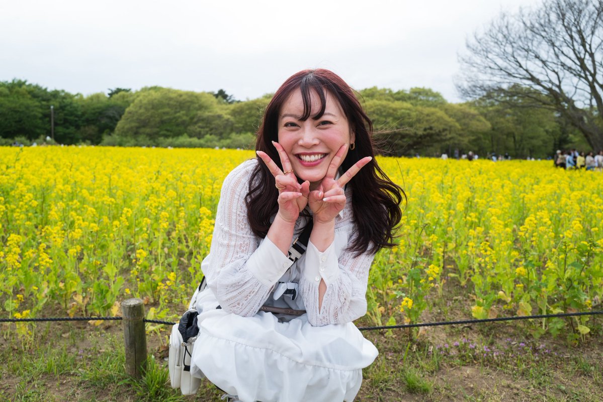 matsukayo0806's tweet photo. 37歳になりましたー！🎊✨🩷
さんじゅーななさああああい！！！

激動すぎたけど公私共に充実した1年でした😊

今年もパワフルに
麻雀も！競輪も！ポケカも！子育ても！
全部頑張るぜーーーい😆😆

みんな、これからもよろしくね！！！！

photo by 夫 https://t.co/S2ebKueu3Y