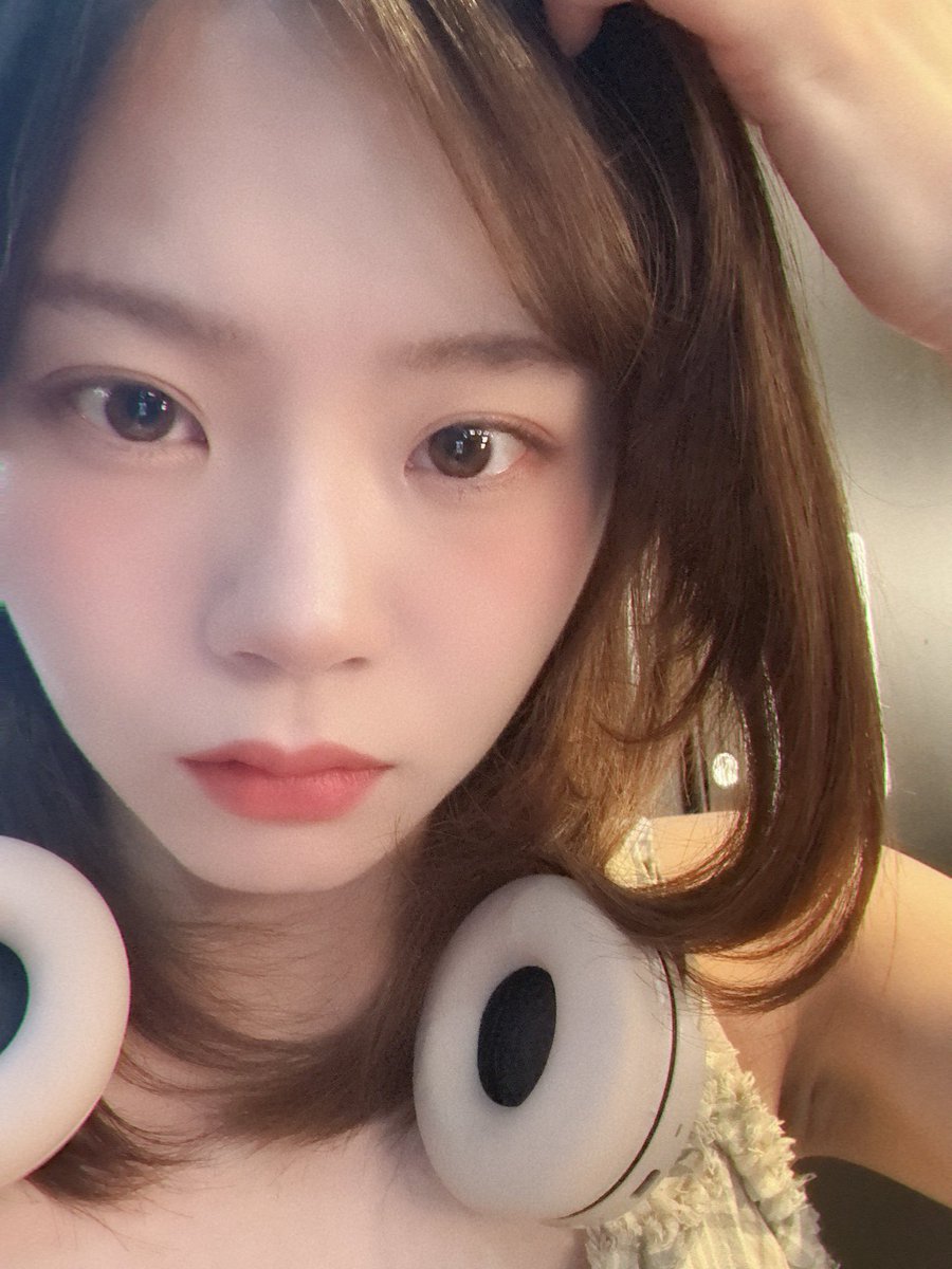 momo112424's tweet photo. あつくて溶けそう🫠 https://t.co/zz0ssUiAU4