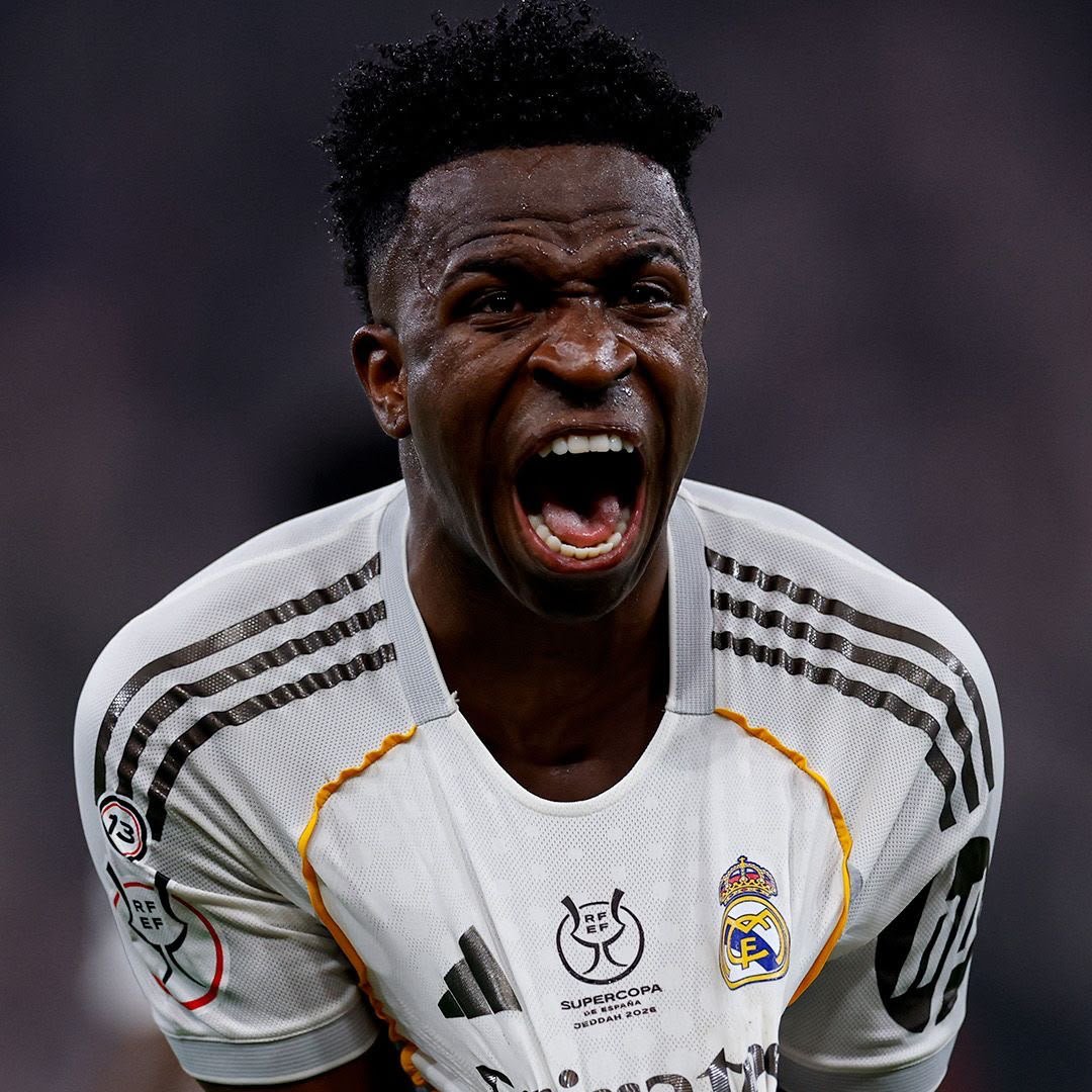 theMadridZone's tweet photo. 🚨💣 @David_Ornstein: "Real Madrid's offer to Vini Jr is €22M per year.

Vini Jr wants €28M per year.

Will they reach a compromise? 

LET'S WAIT AND SEE!" https://t.co/sDlcPKpbTs