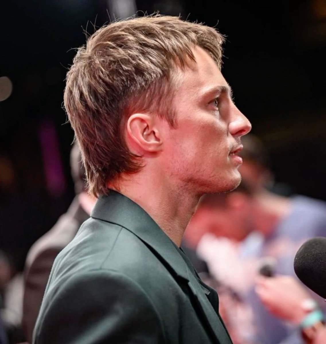 _lala_mm2525's tweet photo. Drew’s side profile is crazy https://t.co/8hFA1msVlG