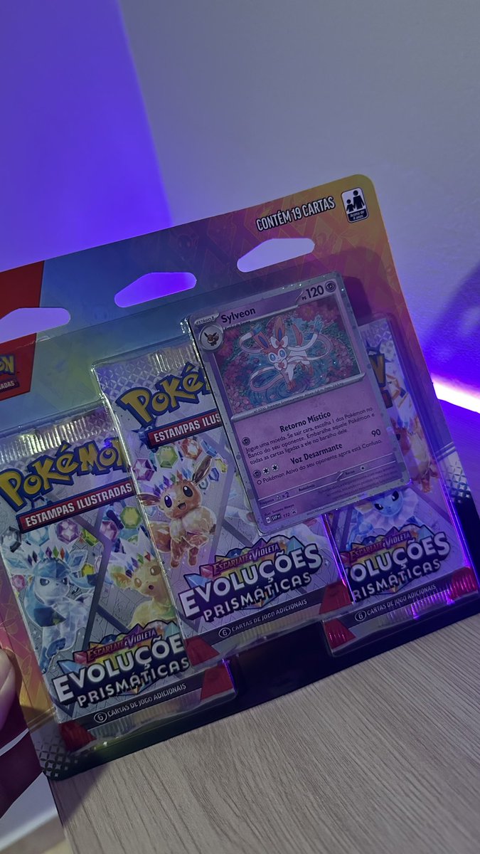 tatalunatic's tweet photo. @ianthefato veio um sprigatito 🥰 https://t.co/QWgGQovdos