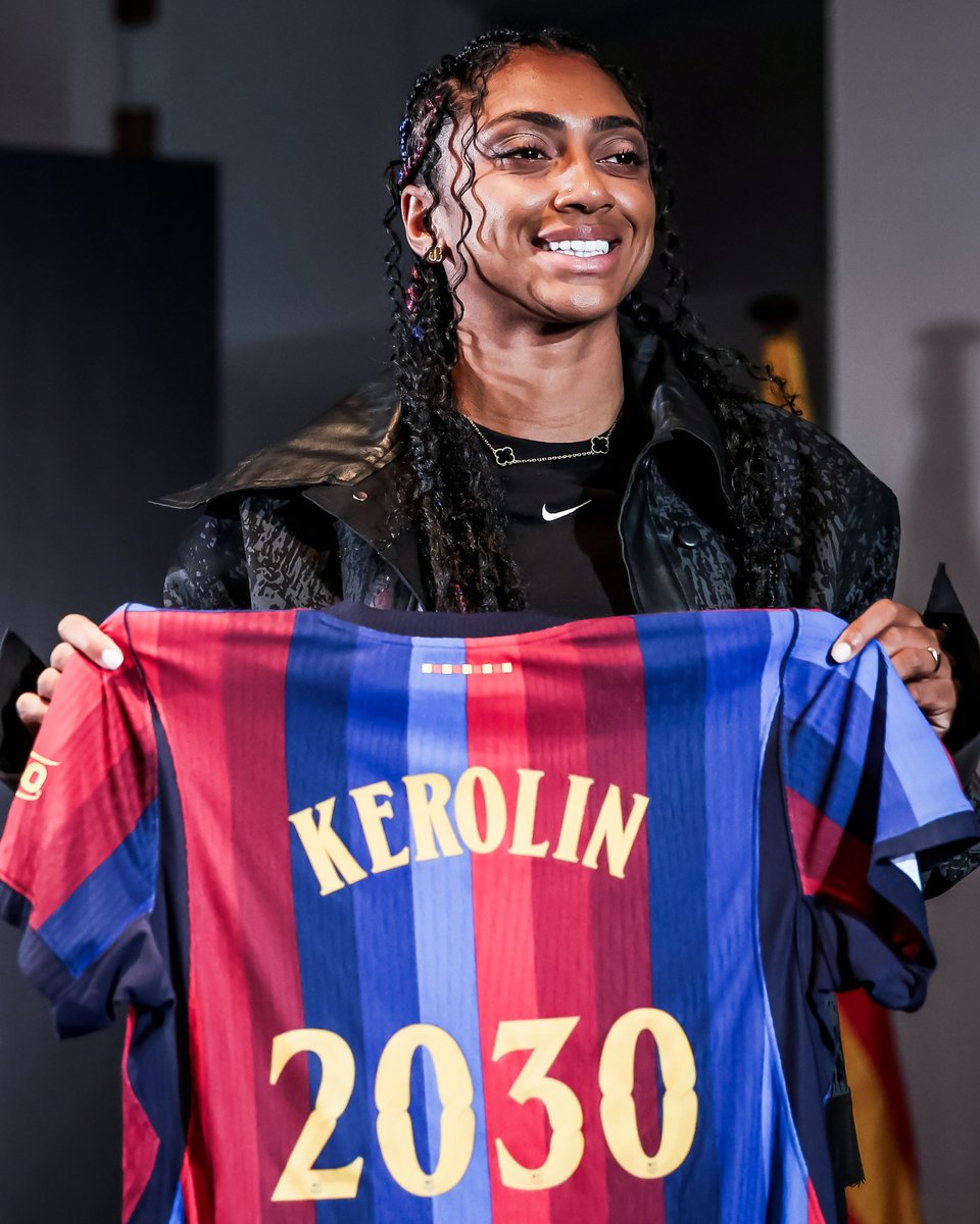 brfootball's tweet photo. Barcelona Femení present their club-record signing Kerolin 🔵🔴

They sign the Brazilian forward on a four-year contract from Man City for $1.7M. https://t.co/c0EnDDs7kT