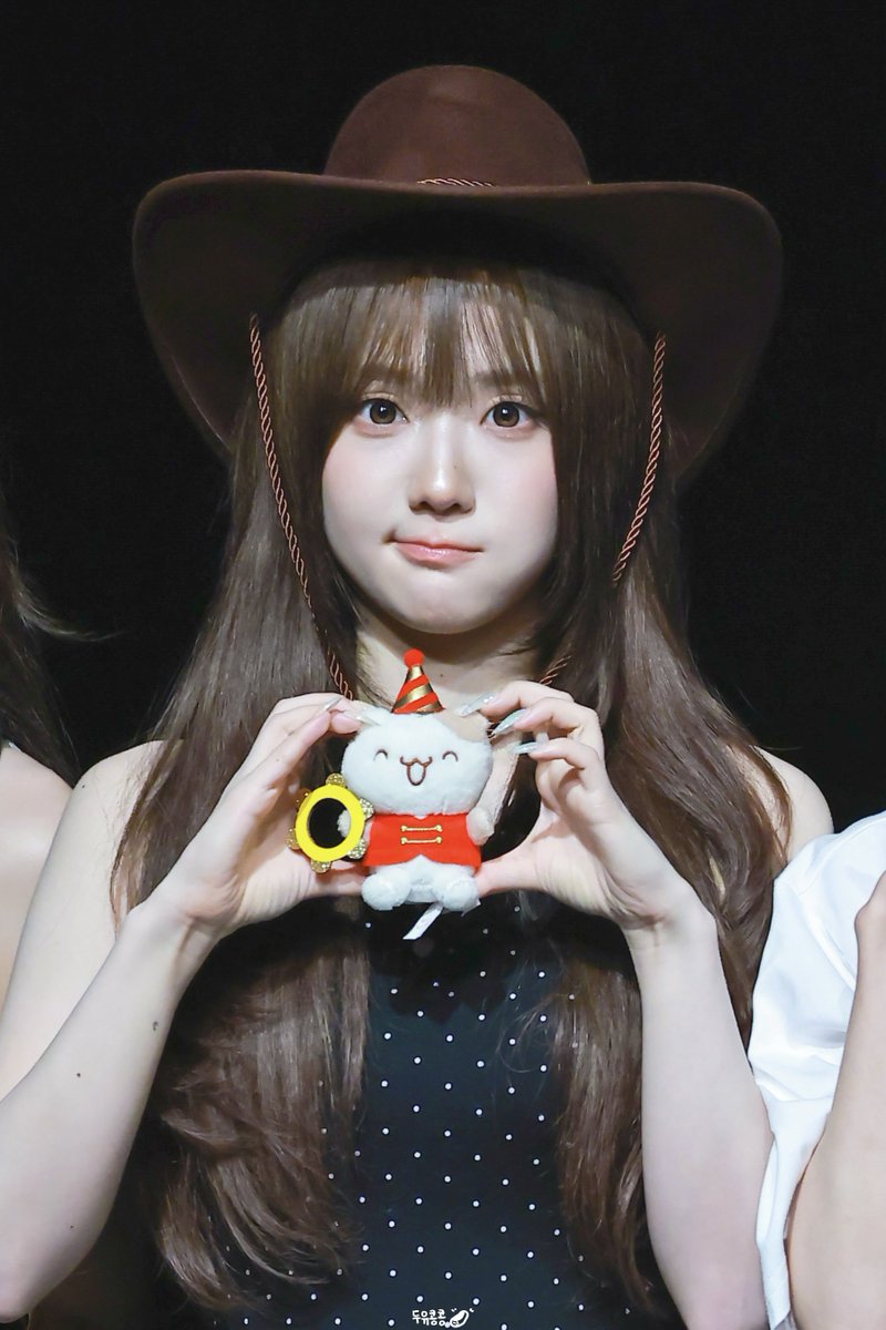 duyuk0ng's tweet photo. 🐹🤎🎂

#서연아_생일축하햄햄
#CuteHamsterSeoyeonDay
#tripleS #트리플에스 #윤서연 #SeoYeon https://t.co/x0AAvdqHuY