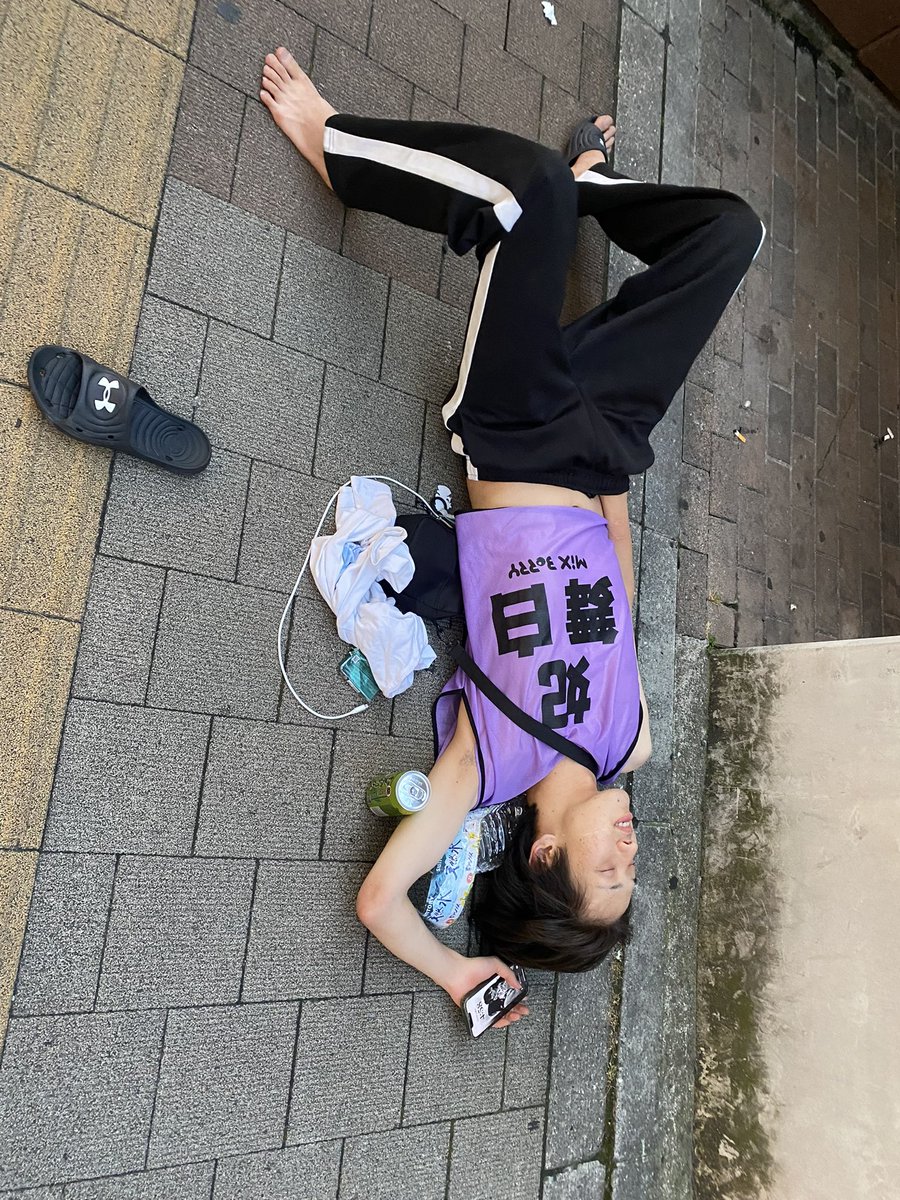 chay_ocha_tea's tweet photo. #これを見た人は無言で去年の８月の画像を貼る https://t.co/CS7X9kqe1C