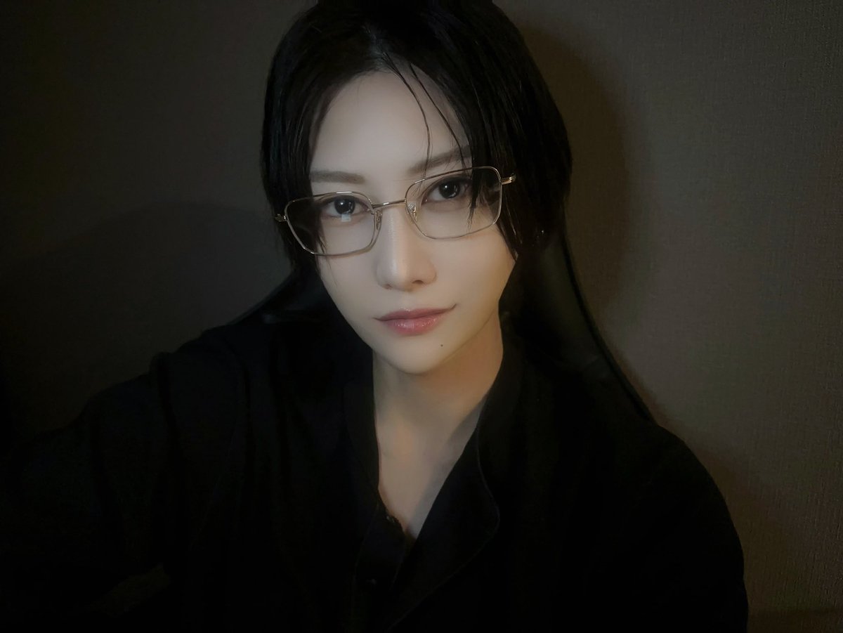 syo_official's tweet photo. 明日から3days楽しもうね🌹

#俺だけみてろ #メン地下 #自撮り界隈 
#8月14日ブロッサムワンマン 
#8月15日永瀬翔梧生誕祭 https://t.co/tw4E68fF0k