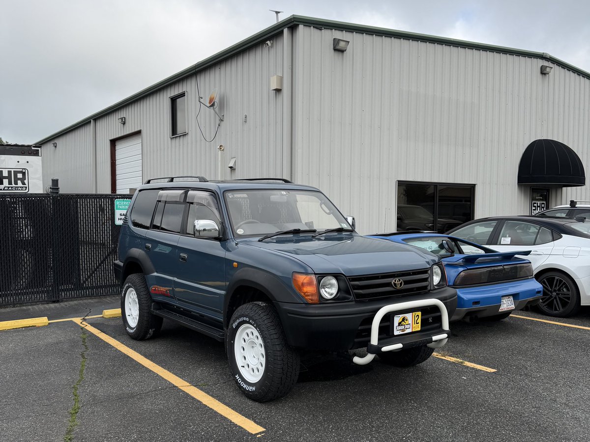BoziTatarevic's tweet photo. Great daily driver choice by @SamHunt22. https://t.co/lGs1JlL6wP