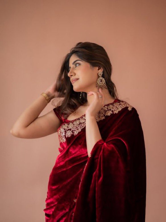muthalbo's tweet photo. Krishika Anbalagan
#Krishika #KrishikaAnbalagan https://t.co/TEZgnhNW73