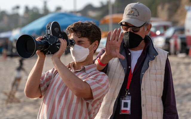 FilmUpdates's tweet photo. Cooper Hoffman reveals he worked as a COVID production assistant on Steven Spielberg’s ‘THE FABELMANS.’

(https://t.co/WPoHN4EYRF) https://t.co/IzpylYYlNd