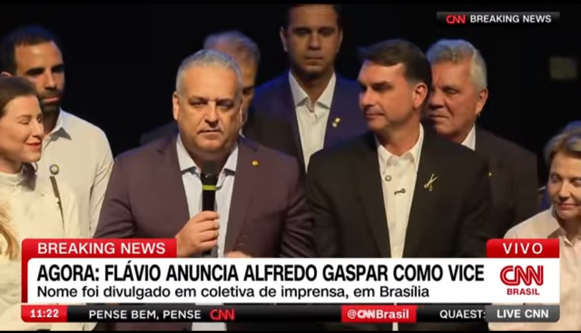 lolaprogresso's tweet photo. Flávio Rachadinha anuncia como seu vice Alfredo Gaspar um homem denunciado por ESTUPRO! 

Direita sempre criminosa 🔥
Se você ama o Brasil vote LULA PRESIDENTE 1️⃣3️⃣🇧🇷 https://t.co/J814bWrhcB