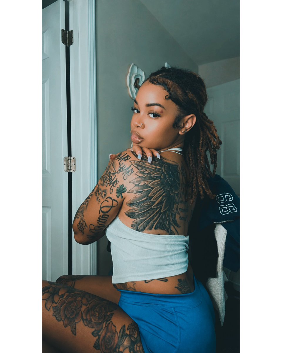 sheHYDRO's tweet photo. “siri .. play Certified Dog X F.P.J” 🤎 https://t.co/FxSMQKiyOE