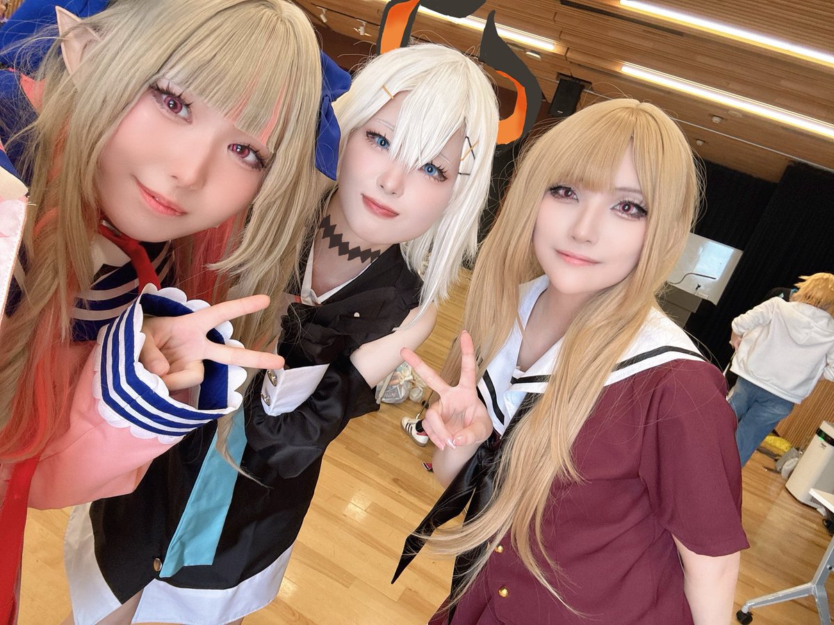 aosa_cos's tweet photo. 超超超超可愛い りりむちゃんとレヴィちゃんとのお写真撮らせて頂きました💕
最高でした……ありがとうございます😭

🍼▶︎（@curu333333 ）

🔲▶︎（@sasaSatototo5 ）

#にじいろ企画エンジョイ部0802 https://t.co/tLRywTmbvs