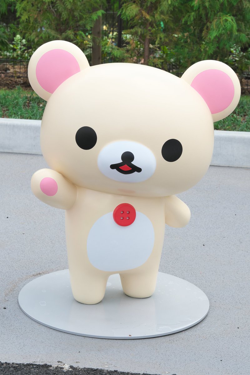 Takatan_zd's tweet photo. バス待ちしているコリちゃん可愛い🍓
#サンエックスパラダイス https://t.co/SJYlNOwemU