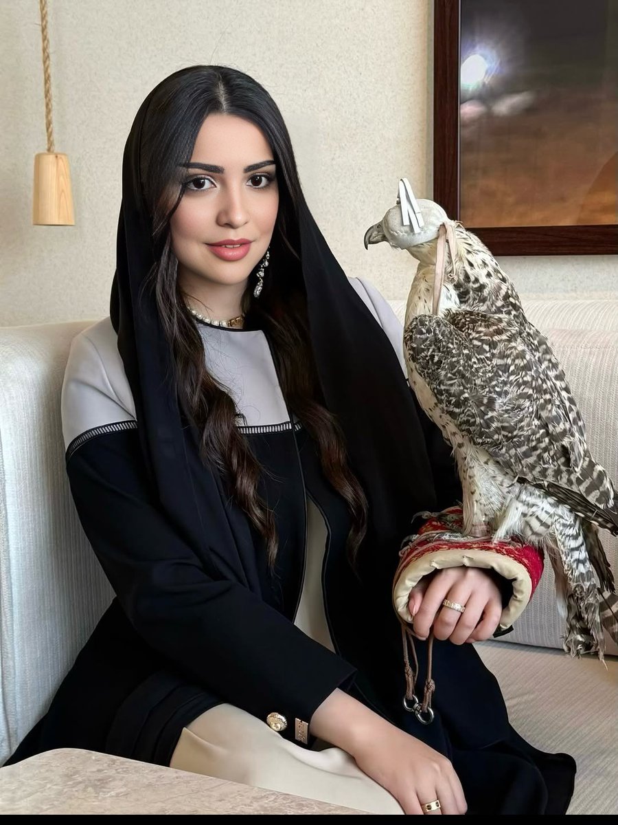 SwiftKeyiyck's tweet photo. سؤال موجه لك؟؟ 
هل انت راضي بما قسمه الله لك؟؟ 
🟢 متصل الان                                                       
ريم أرسلت لك إشارة، انت المقصود👋 اكتب تم https://t.co/EQnUf9t8oO