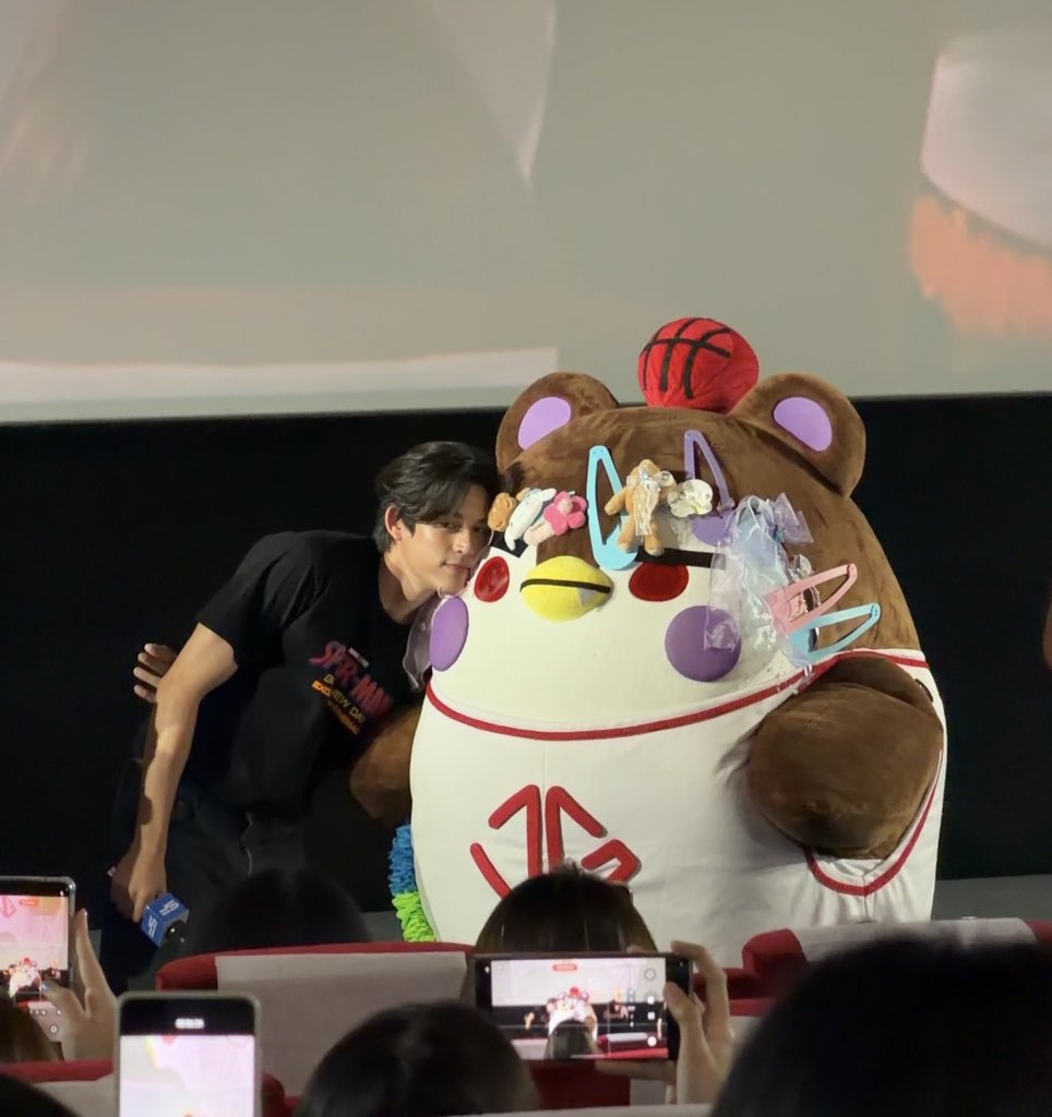 itsvvieww_'s tweet photo. สิ่งนี้น่ารักที่สุดในโลก 😭😭😭😭😭 #SFxJossGawinGuinzly https://t.co/QV9Gt9EGWb