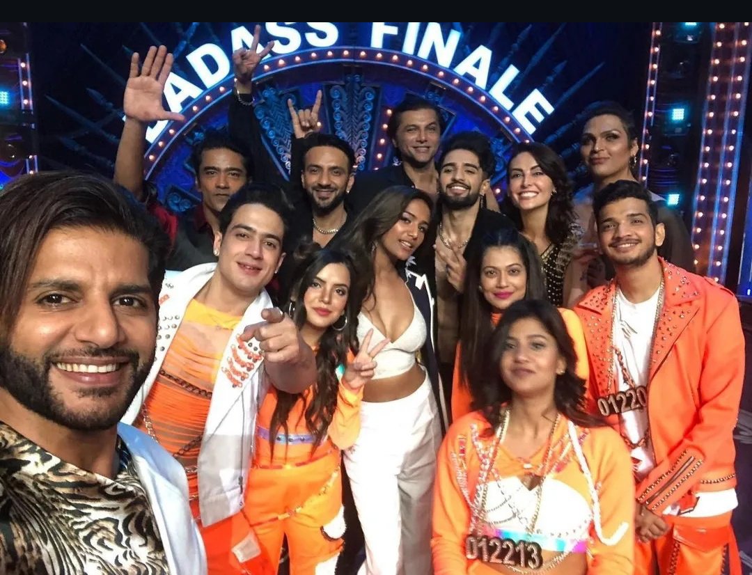_Vivaadit_Ravii's tweet photo. Iss ghatiya season ke saare contestants ke content ko milake bhi agar compare kare to Shivam aur Azma ke bhi 20% content nhi diya hoga in logo ne...😭🥀

OG LockUpp Contestants>>>>

#MunawarFaruqui . #LockUpp2 https://t.co/v545AfsQ5x