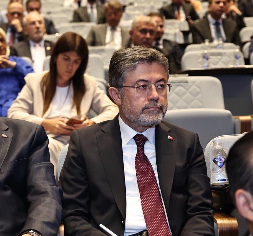 ibrahimyumakli's tweet photo. Cumhurbaşkanımız Sayın @RTErdogan’ın riyasetinde AK Parti MKYK Toplantımızı gerçekleştirdik.

Milletimizin duaları ve desteğiyle çıktığımız bu kutlu yolda, ülkemizi daha aydınlık yarınlara taşımak için azimle çalışmaya devam ediyoruz.

📍 AK Parti Genel Merkezi https://t.co/qyPOhIMZql