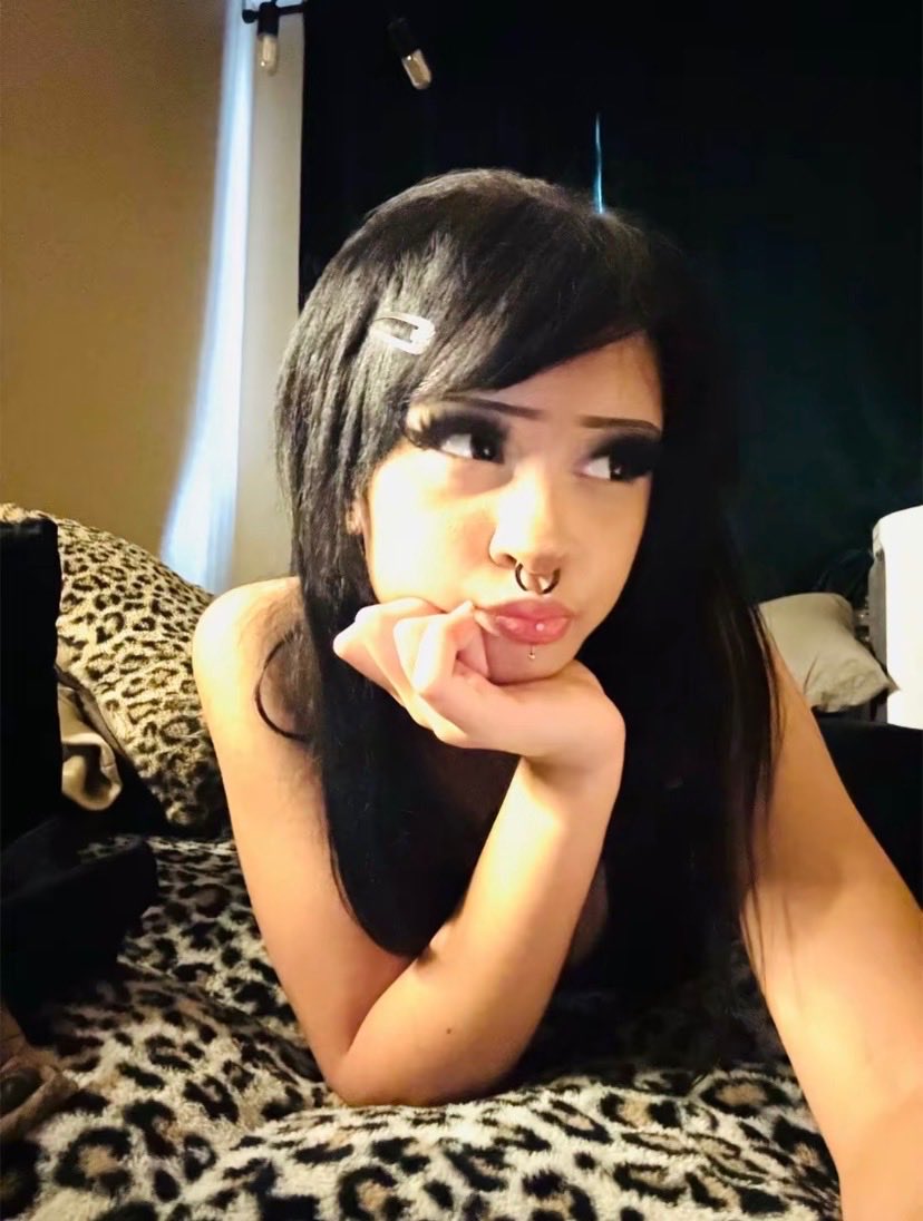 sinnedspirits's tweet photo. intro 

- 18 
- 5’2
- bi
- sub
- kitty girl 
- soft + hard kinks
dm for menu 🖤

#latina #nsfw #nsfwtwtًً  #teenage #goon #cnc #moothunt https://t.co/VkrEyv13f7