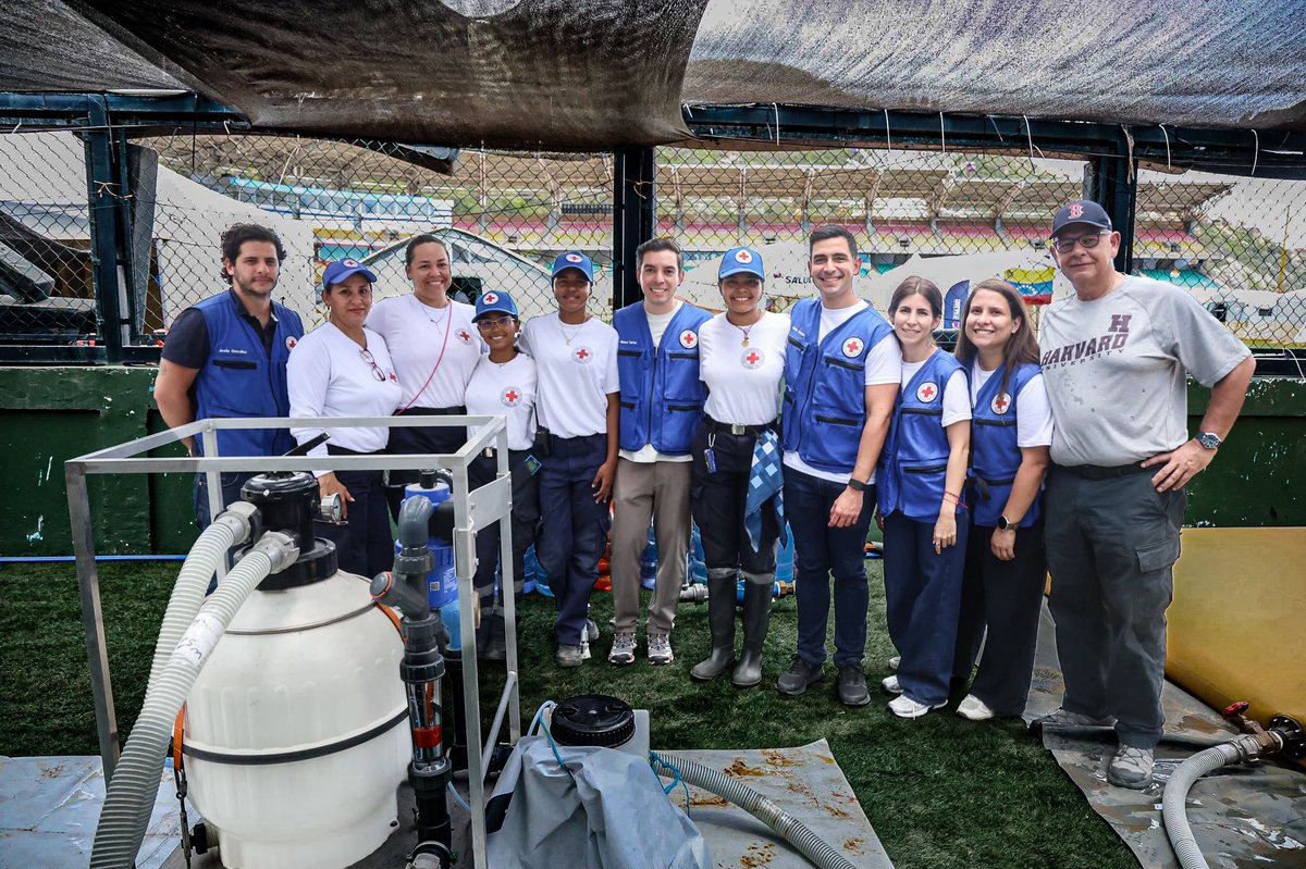 juliocastrom's tweet photo. Crónica de un viaje a la Guaira; transparencia y voluntariado. 
@CruzRojaVe 

https://t.co/DznLUHjMgd https://t.co/k3MYa3WUxL