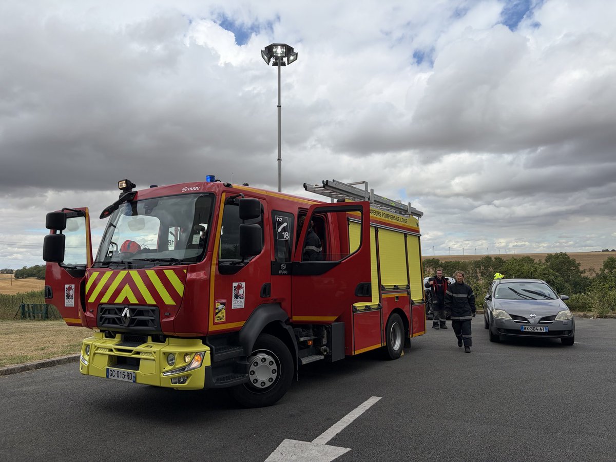 PierreBEPOIX's tweet photo. #AuContact I Avec les @Pompiers60 du #CIS Saint-Just-en-Chaussée aujourd’hui.

Au-delà de la participation aux différentes activités qui scandent la garde, toujours et assurément des moments riches de "retours directs du terrain" et d’échanges avec nos #Pompiers60. https://t.co/q9h1DlNsCG